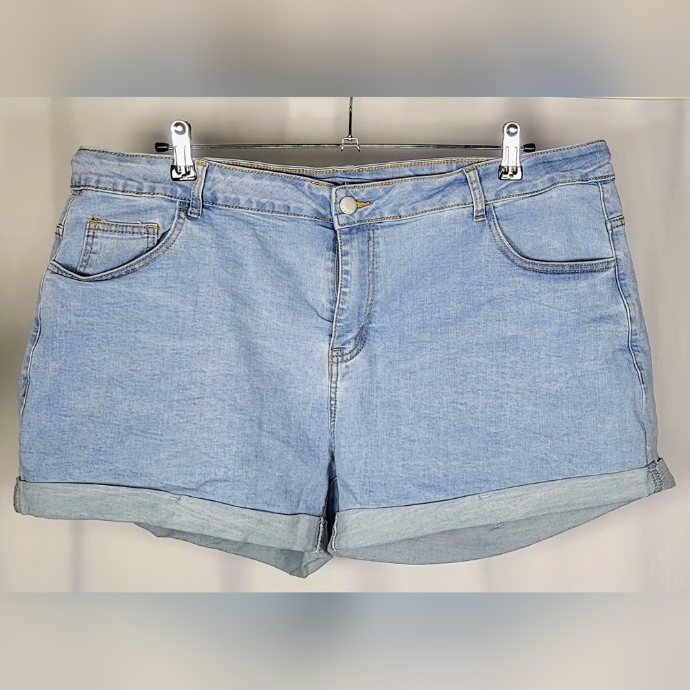 Vans Denim Shorts Womens XXL Light Wash Cuffed Stretch Jean Shorts Casual